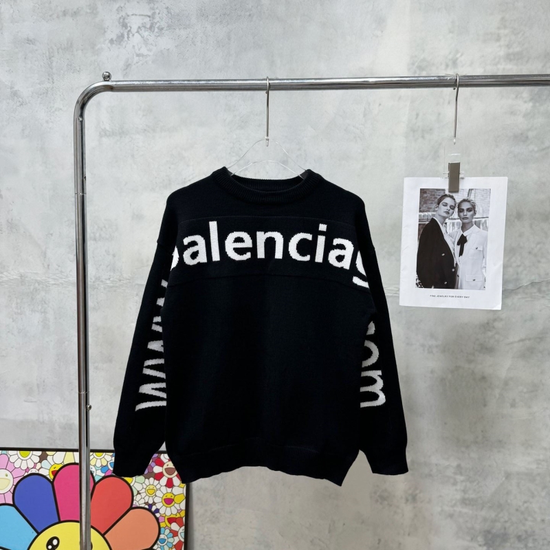 Ba*len*cia*ga sweaters